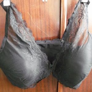 Spanx  Front Closure, Convertible Strap Bra